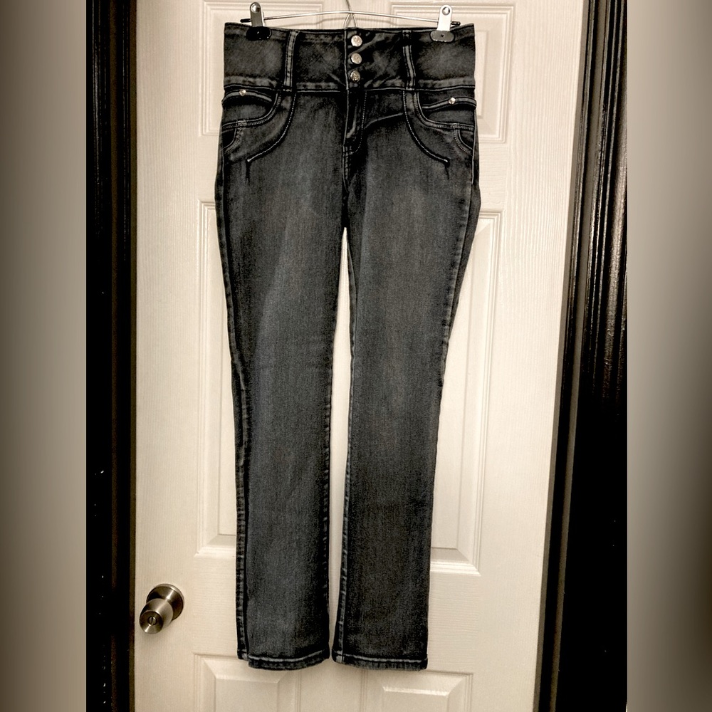015 Fashion 2 Love skinny/thin trimming flat stomach but lift jeans NEW Size 9